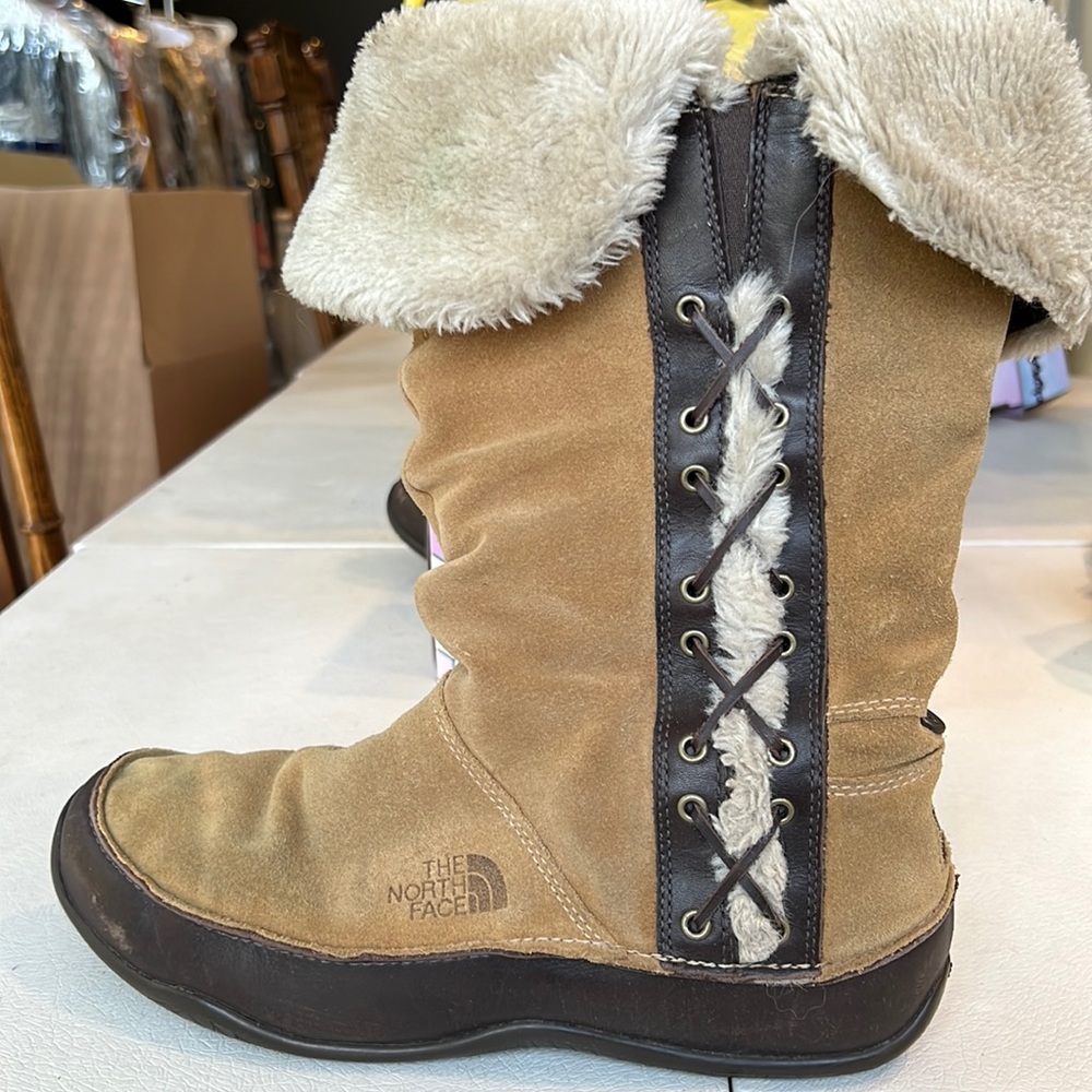 North face suede boots size 9.5
